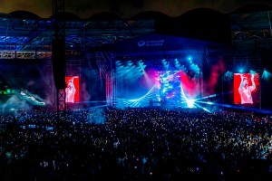 David Guetta’s “Monolith” show in Valencia lit with Ayrton Cobra