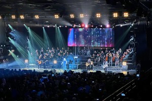 Verantec beleuchtet „Rock meets Classic“-Konzerte mit Robe