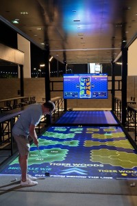 Beaudry Interactive and Christie create virtual putting areas at Las Vegas’ Atomic Golf